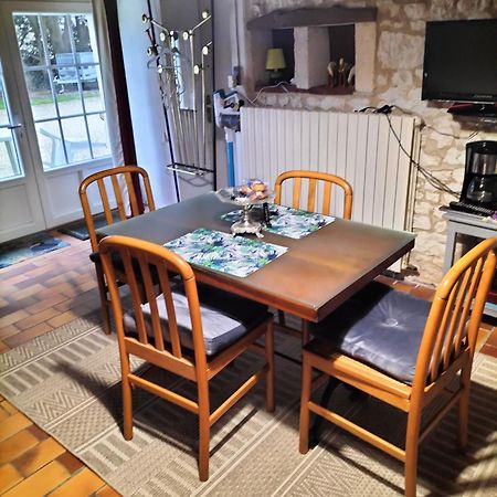 Chambre De Caractere Celles  外观 照片
