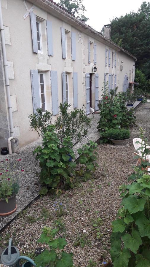Chambre De Caractere Celles  外观 照片